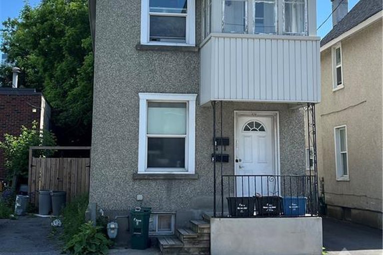 27247224/920-gladstone-avenue/little-italy/ottawa/ontario/K1R6Y4_2