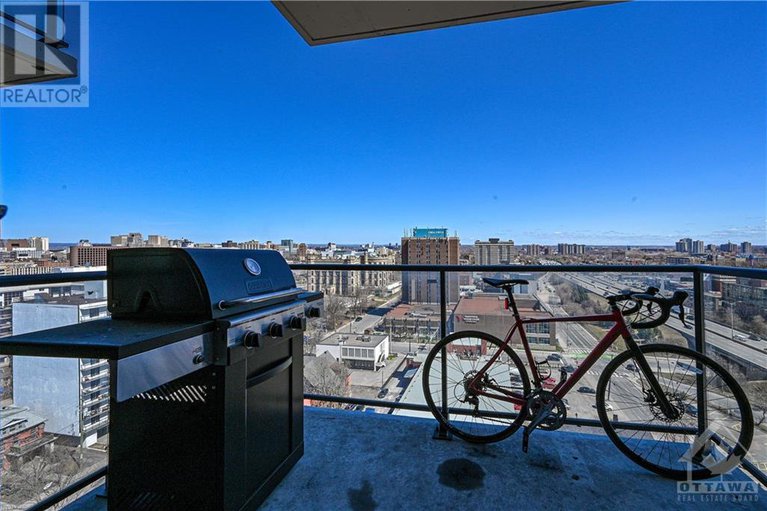 26834282/203-catherine-street-unit1408/centre-town/ottawa/ontario/K2P1C3_23