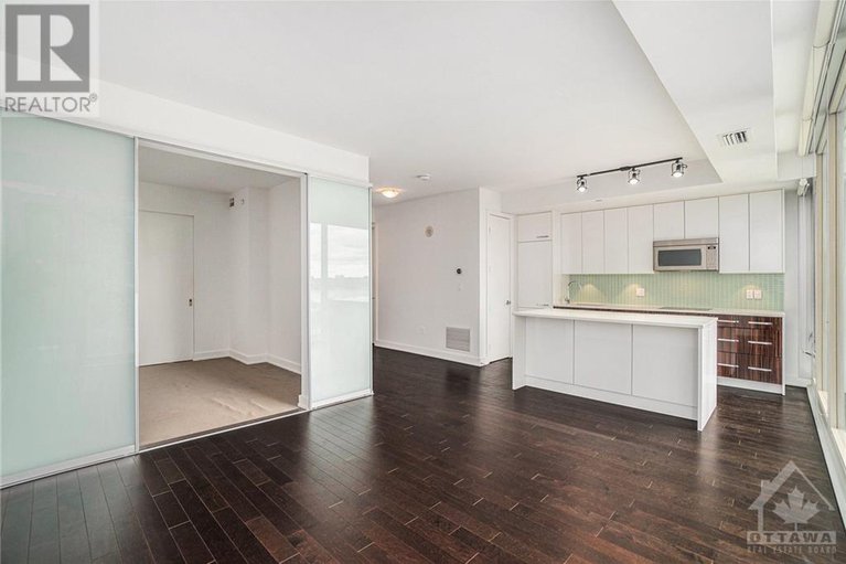 27193018/111-champagne-avenue-unit1010/west-centretown/ottawa/ontario/K1S5V3_7