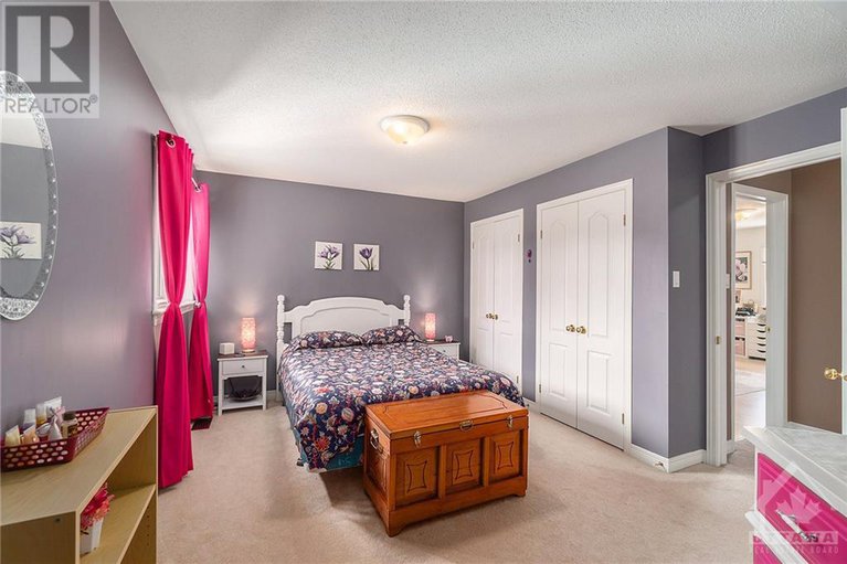 27093060/194-redpath-drive/barrhaven-east/ottawa/ontario/K2G6K5_18