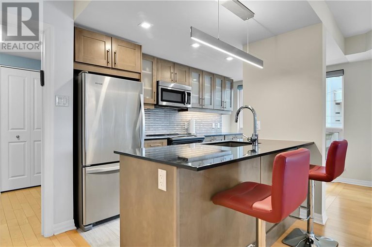 26644316/242-rideau-street-unit301/sandy-hill/ottawa/ontario/K1N0B7_10