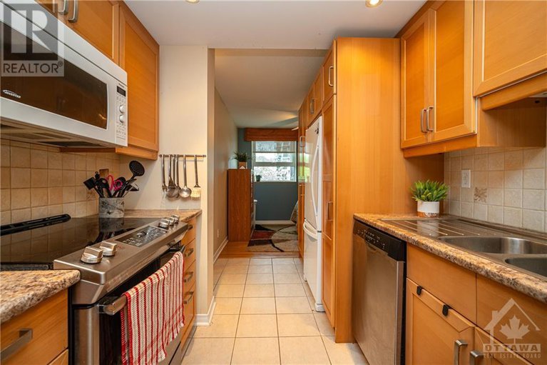 26888277/555-brittany-street-unit505/viscount-alexander-park/ottawa/ontario/K1K4C5_5