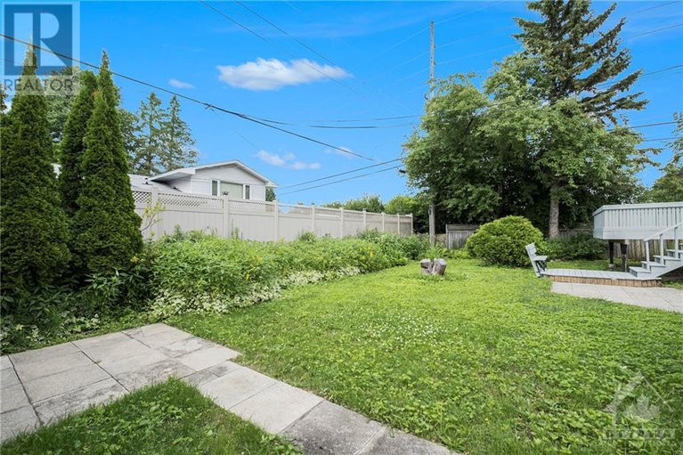 27090704/1915-illinois-avenue/guildwood-estates/ottawa/ontario/K1H6W5_20