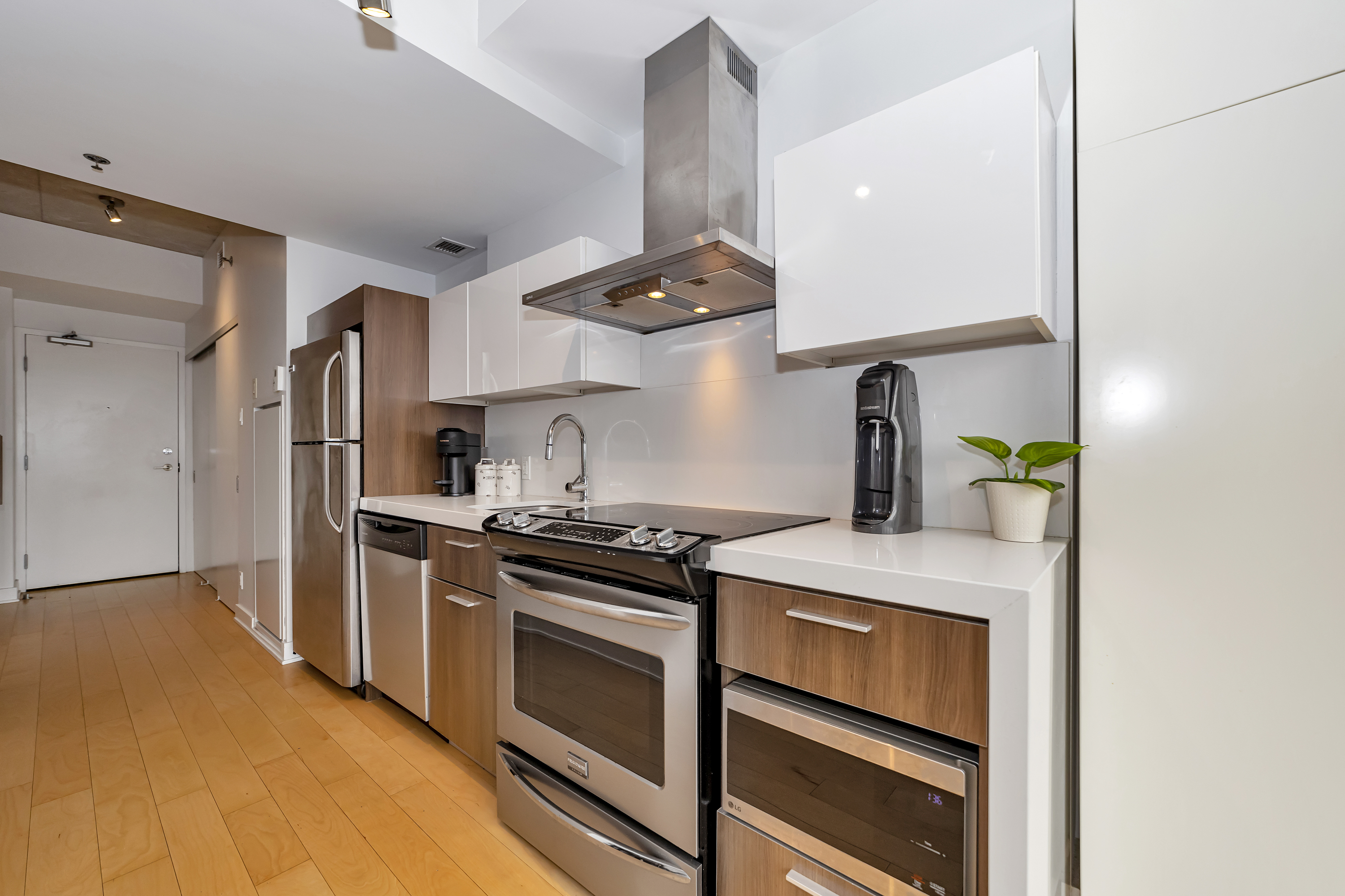 360 Mcleod Street, Unit 608