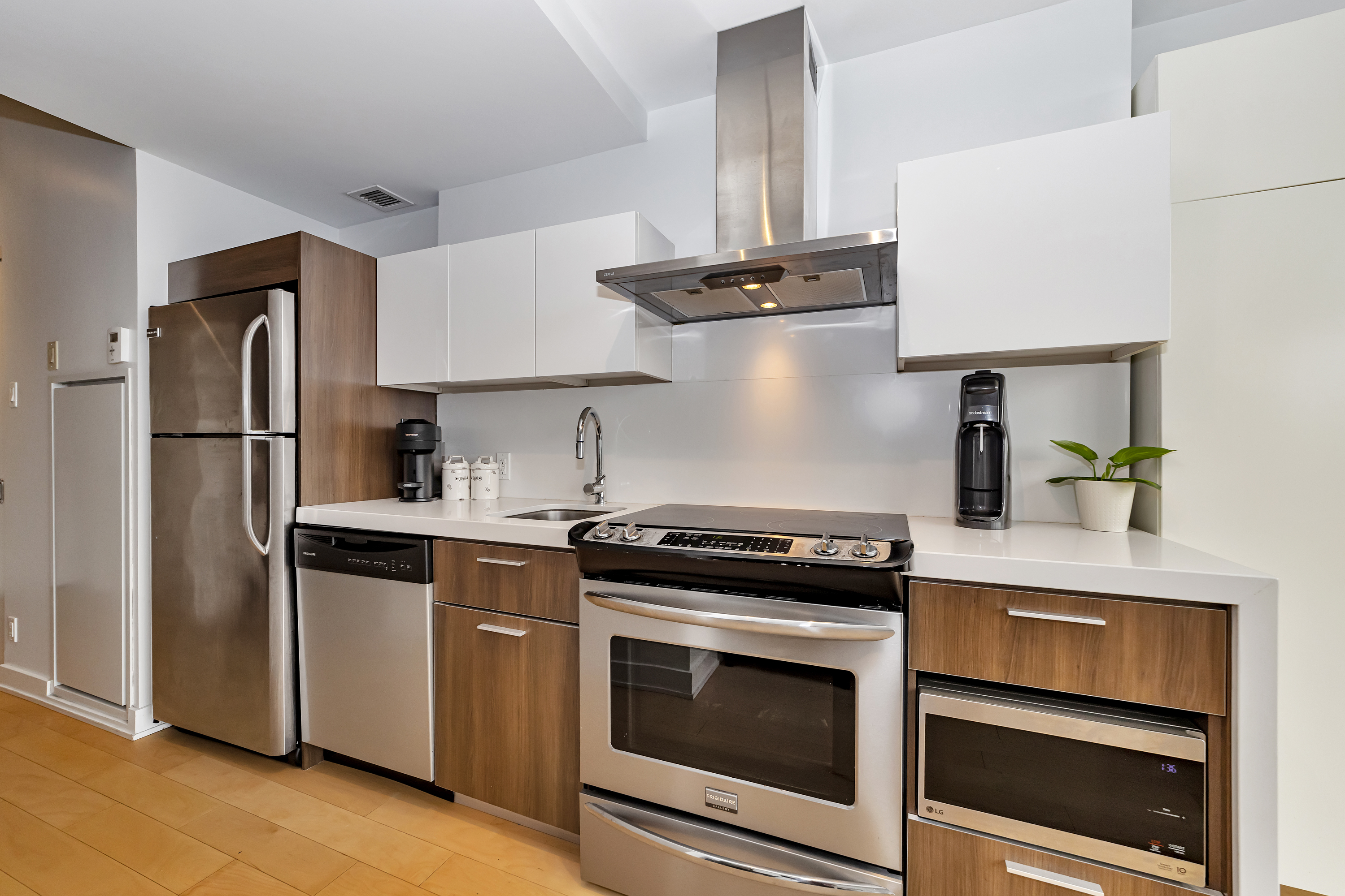 360 Mcleod Street, Unit 608