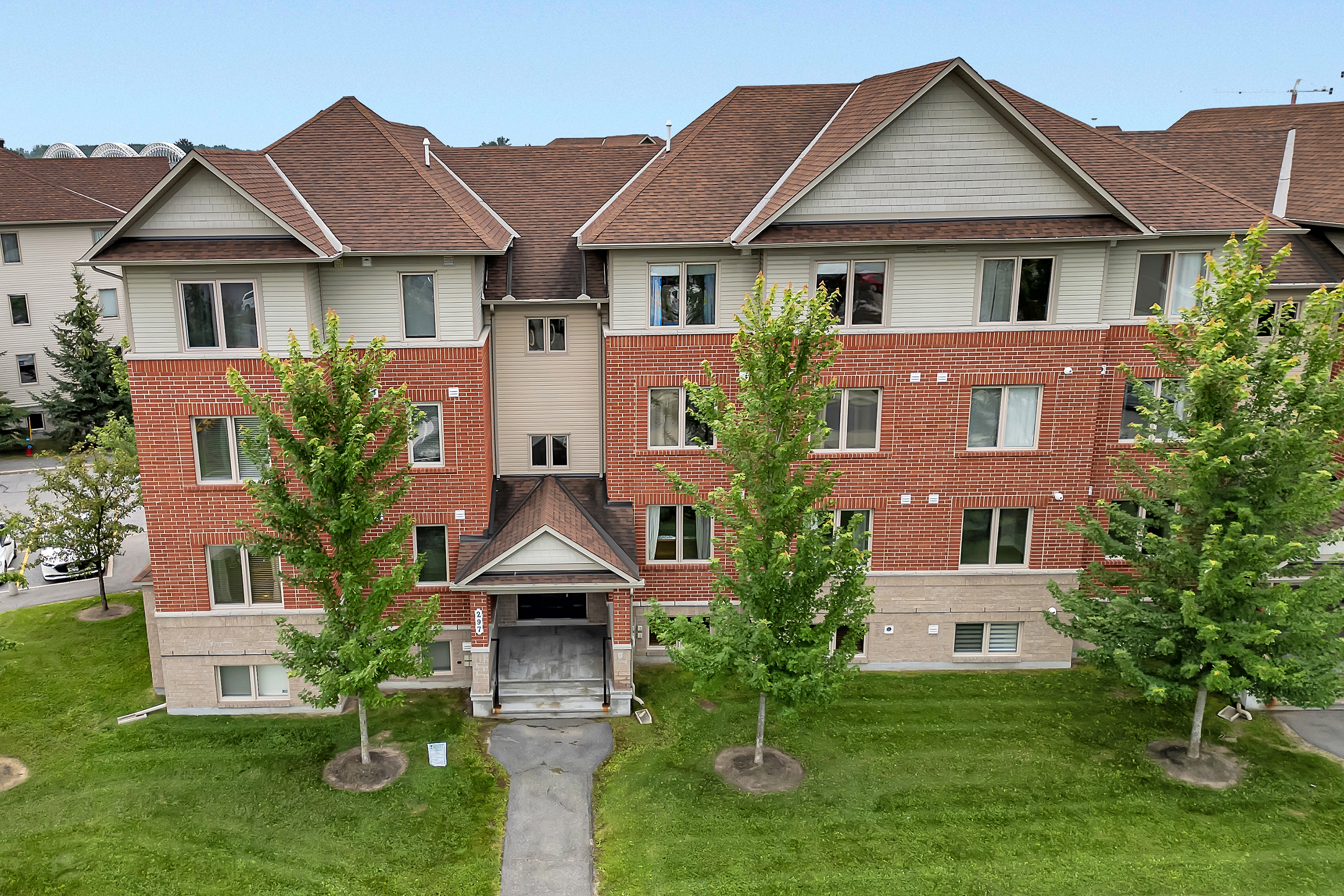 297 Cresthaven Drive, Unit 5