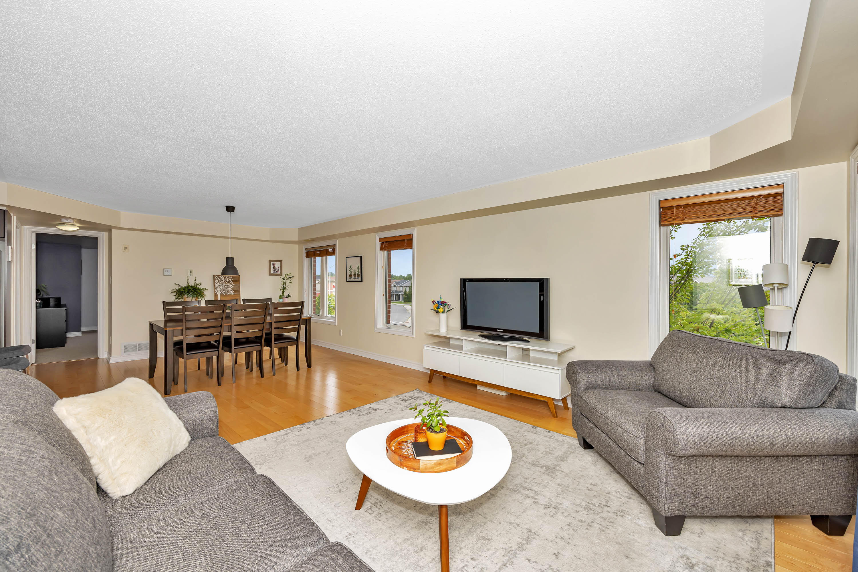 297 Cresthaven Drive, Unit 5